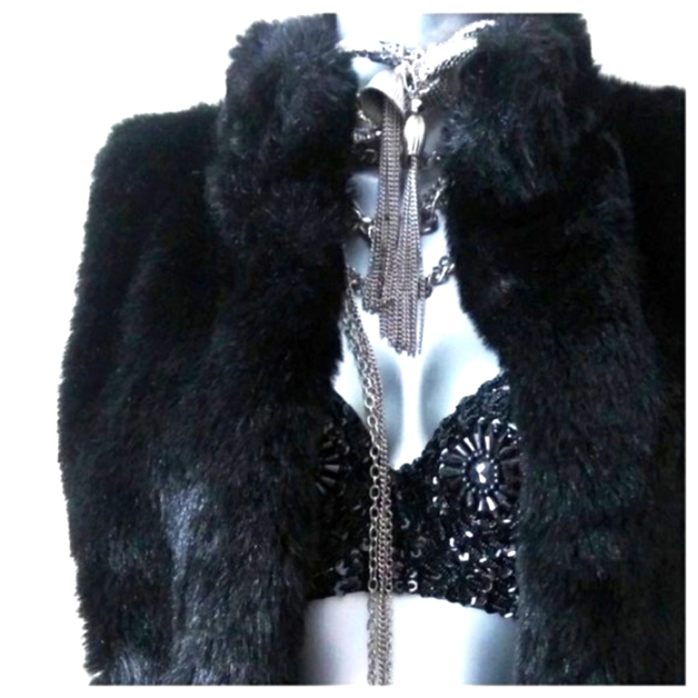 "MOB WIFE" Vegan Fur Plush Relaxed Grunge Street Tomboy Chic Black Vest